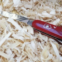 Victorinox Waiter - Red -Camping Equipment Store 0.3303 4 600x600 19bbaf6c 1bc0 43dd 8754 5c2e3dd548dd