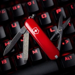 Victorinox Classic SD - Red Bestered -Camping Equipment Store 0.6223 6 600x600 1 57da5384 b1fd 4c73 9ce6 fc0f973aa837