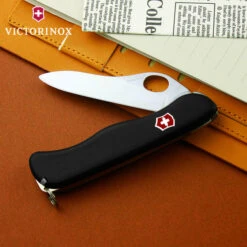 Victorinox Sentinel One Hand 5 Victorinox Sentinel One Hand -Camping Equipment Store 0.8413.M3 3 600x600 78b93b92 0f32 4272 8b21 d05c7e5c3b1d