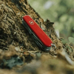 Victorinox Compact - Red 8 Victorinox Compact - Red -Camping Equipment Store 1.3405 4 600x600 9299e37d bc4d 4160 b8bd 6f25f844e025