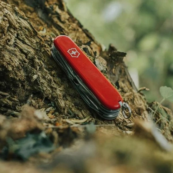 Victorinox Compact - Red 4 Victorinox Compact - Red - Image 4
