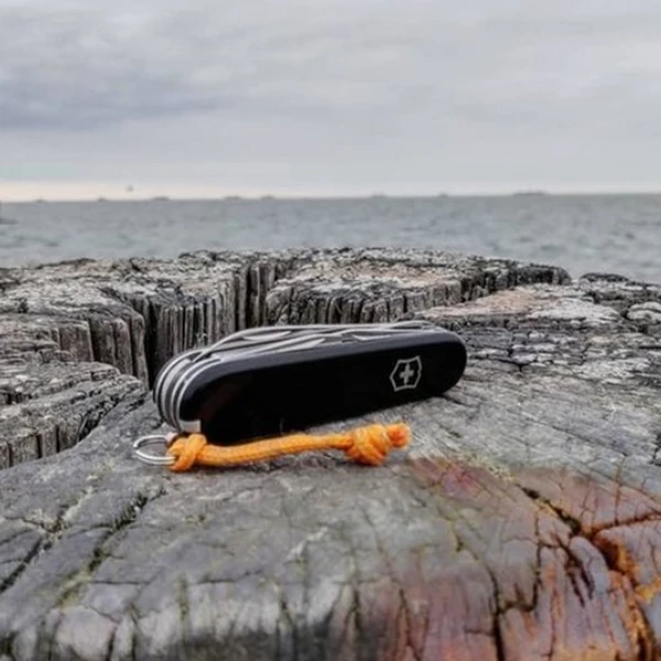 Victorinox Climber - Red Blistered 4 Victorinox Climber - Red Blistered - Image 4