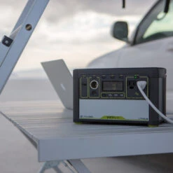 Goal Zero Yeti 400 AGM International 220V -Camping Equipment Store 7af048a7820b9c70f84fee444d3c00f2 1