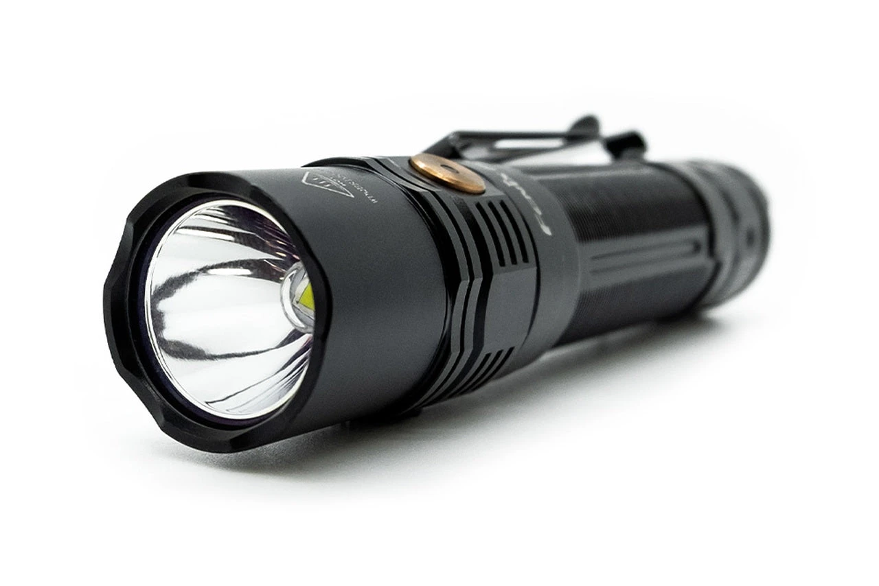 Fenix PD36R Luminus SST40 LED Flashlight Black 15 Fenix PD36R Luminus SST40 LED Flashlight Black - Image 15