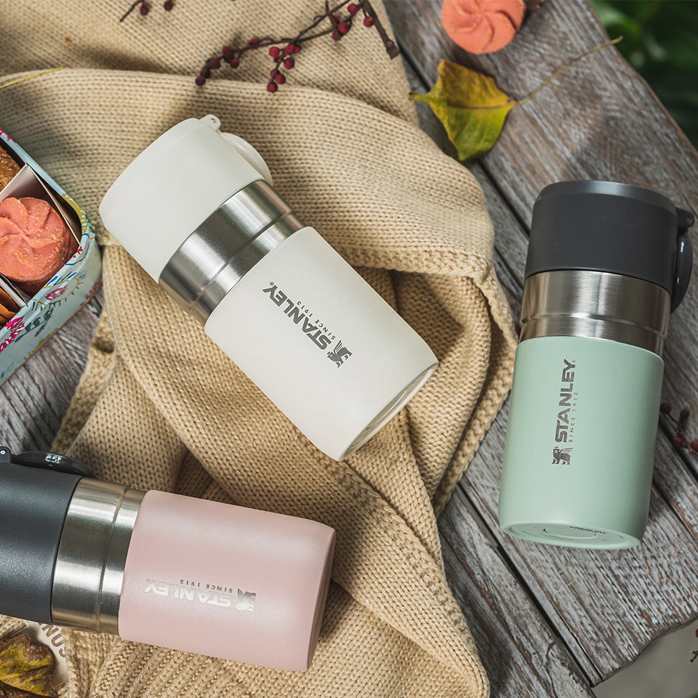 Stanley Go Slim Vacuum Bottle 9.5oz - Hammertone Green 4 Stanley Go Slim Vacuum Bottle 9.5oz - Hammertone Green - Image 4