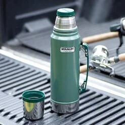 Stanley Classic Vacuum Insulated Bottle 1.4QT -Camping Equipment Store Stanley ClassicFlask4 600x600 aa4aa901 81d1 4dbf a67d 65a4329f779e