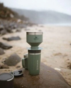 Stanley Classic Pour Over Hammertone Green -Camping Equipment Store Web LIfestyle CarCamp 1800x1800 600x600 d0a75577 7123 47c9 9d97 f7bfc84a3f10